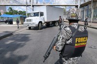 Força Nacional impede roubo de caminhões no Rio de Janeiro