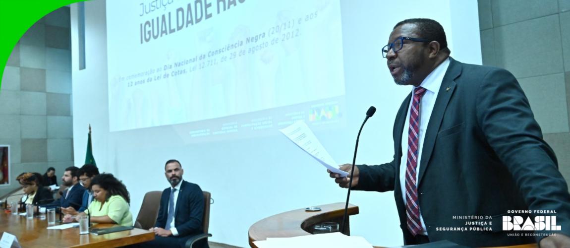 A programação contou com mesas temáticas sobre proteção de direitos fundamentais, políticas afirmativas, racismo, diversidade e o acesso à Justiça para a população afrodescendente