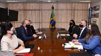 Ministro André Mendonça recebe Embaixador do Marrocos no Brasil