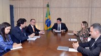 Ministro Sergio Moro recebe secretário-geral da Conferência da Haia