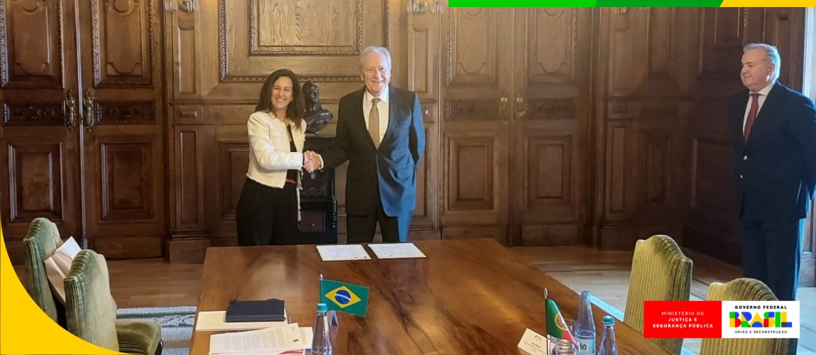 Ricardo Lewandowski e Rita Alarcão Júdice se reuniram nesta segunda-feira (1º), em Lisboa