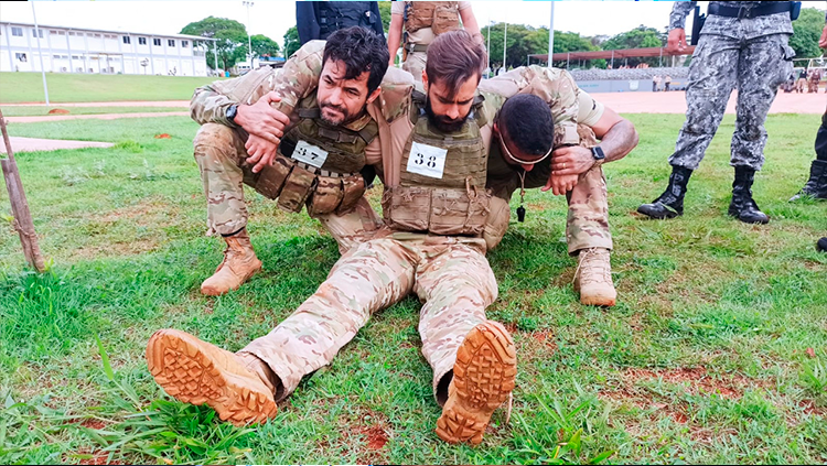 Policiais federais, civis e militares da Região Sudeste participam do 1º curso básico de Atendimento Pré-Hospitalar Tático2.png