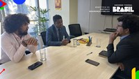 Saju discute medidas para combater o racismo nos estádios de futebol