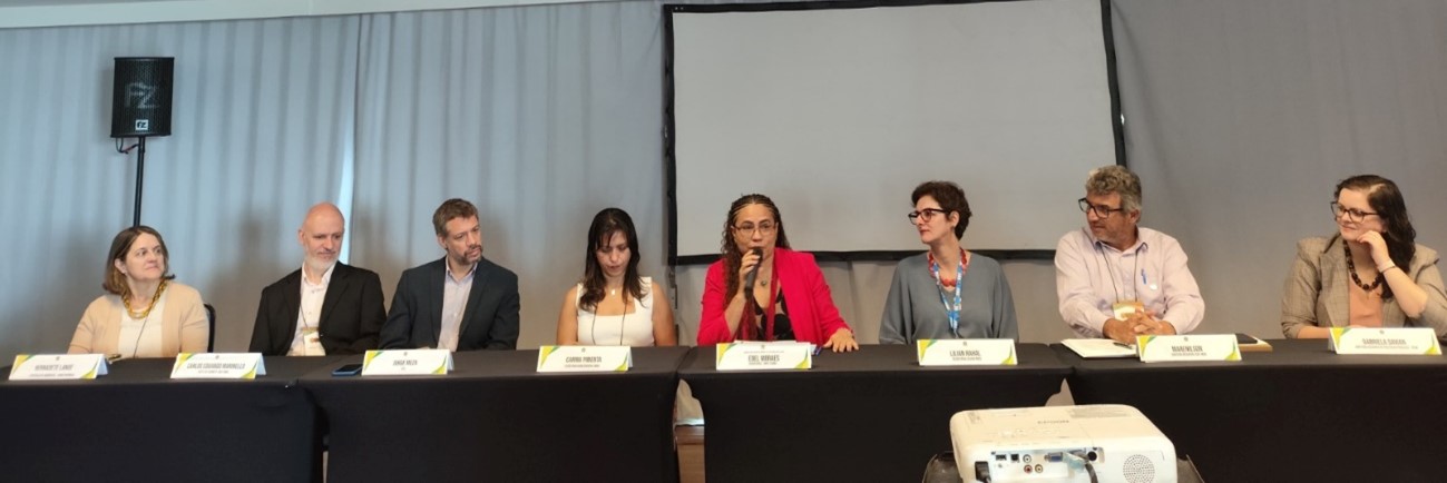 Mesa de Abertura da Oficina com a presença da secretária, Edel Moraes e demais autoridades.