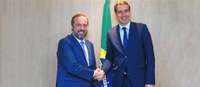 Alexandre Silveira avança na reaproximação com a França e propõe grupo de trabalho para investimentos no Brasil em transição energética