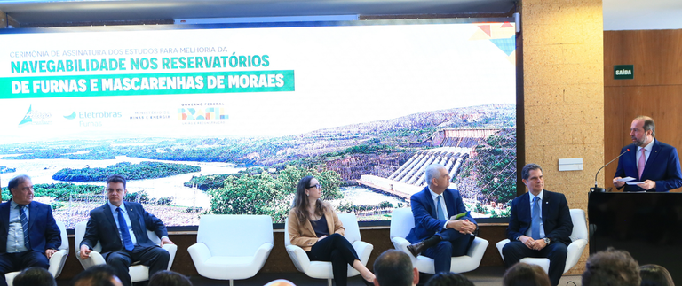 Evento sobre expansão de transporte aquaviário em Furnas - Tauan Alencar.png