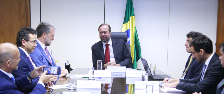 Ministro Alexandre Silveira se reune com representantes do BID.png