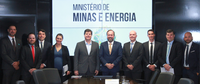 Ministro Alexandre Silveira recebe representantes do Fórum do Gás