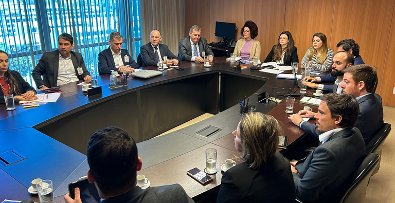 Reunião AMCHAM.png