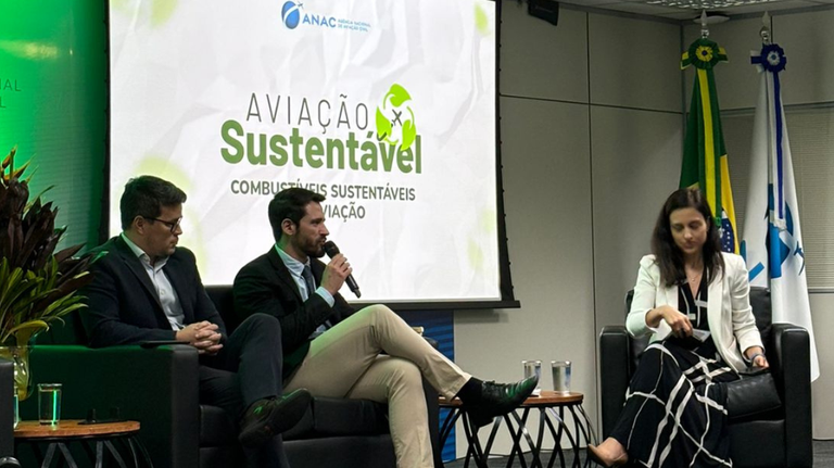 Renato Dutra - evento ANAC - Divulgação MME.png