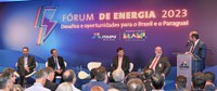 "Transição energética é prioridade do Brasil", afirma Alexandre Silveira em fórum no Paraná