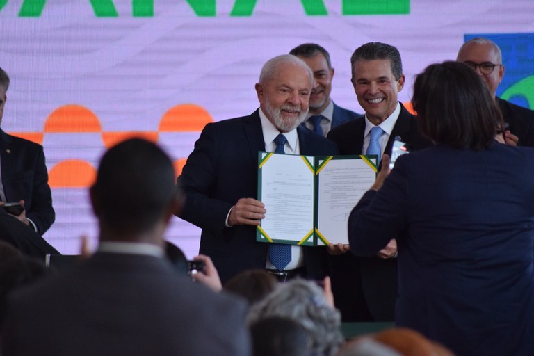 Presidente Lula e ministro André de Paula no lançamento do Povos da Pesca Artesanal