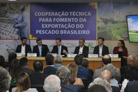 MPA e ApexBrasil assinam Acordo de Cooperação para Internacionalização do Setor Pesqueiro e Aquícola