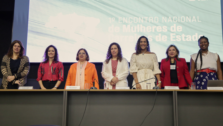 Encontro Nacional de Mulheres de Carreira de Estado 