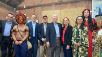 Diretoras da Funai e do Museu recebem senador democrata dos Estados Unidos no Rio de Janeiro