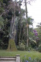 Instalação de Tatiana Grinberg no Museu do Açude