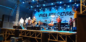 Cantoras e grupos tradicionais agitam segunda noite da Virada Afro Cultural