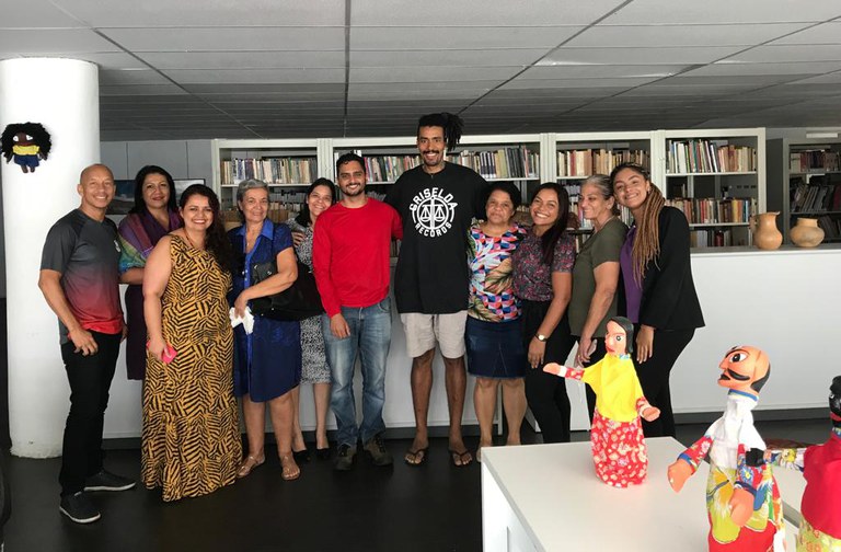 Visita de esposa e filho de Luiz Melodia