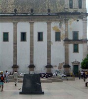 MEMORIAL ZUMBI: O herói negro finalmente na praça