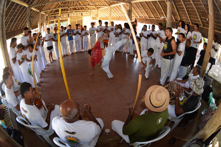 No palco armado no platô da serra, autoridades e representantes da sociedade civil participaram das comemorações pelo Dia nacional da Consciência Negra