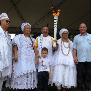 Tocha Olímpica é recebida com muita festa em União dos Palmares