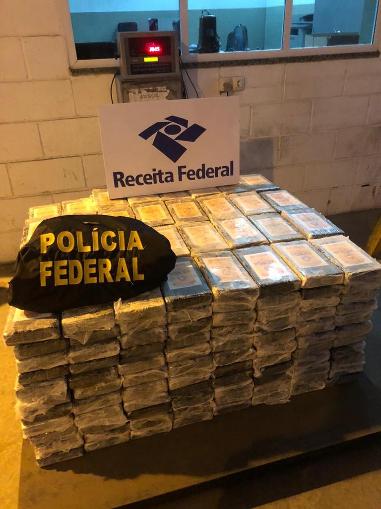 Polícia Federal E Receita E Apreendem 380 Kg De Cocaína No Porto Do Rio