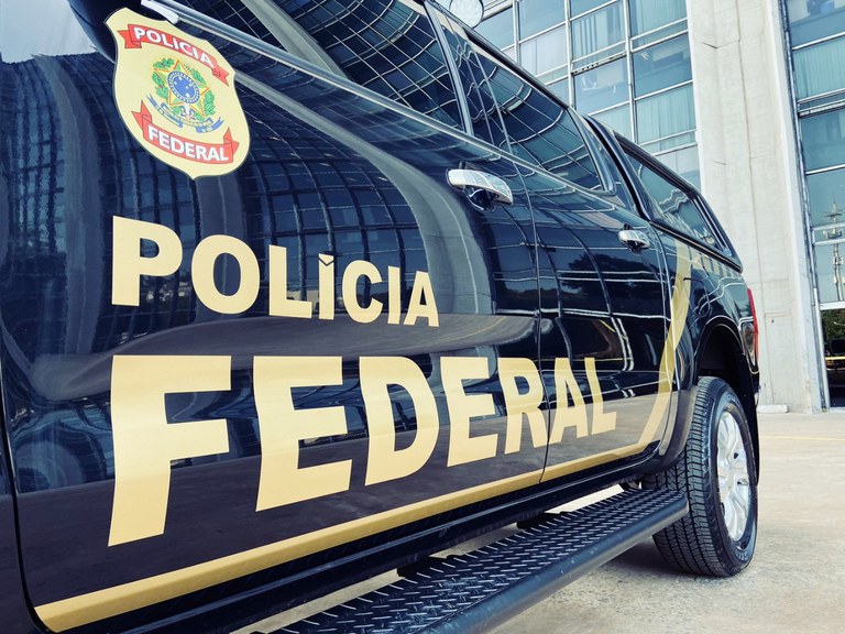 Polícia Federal brasileira desarticula organização criminosa na