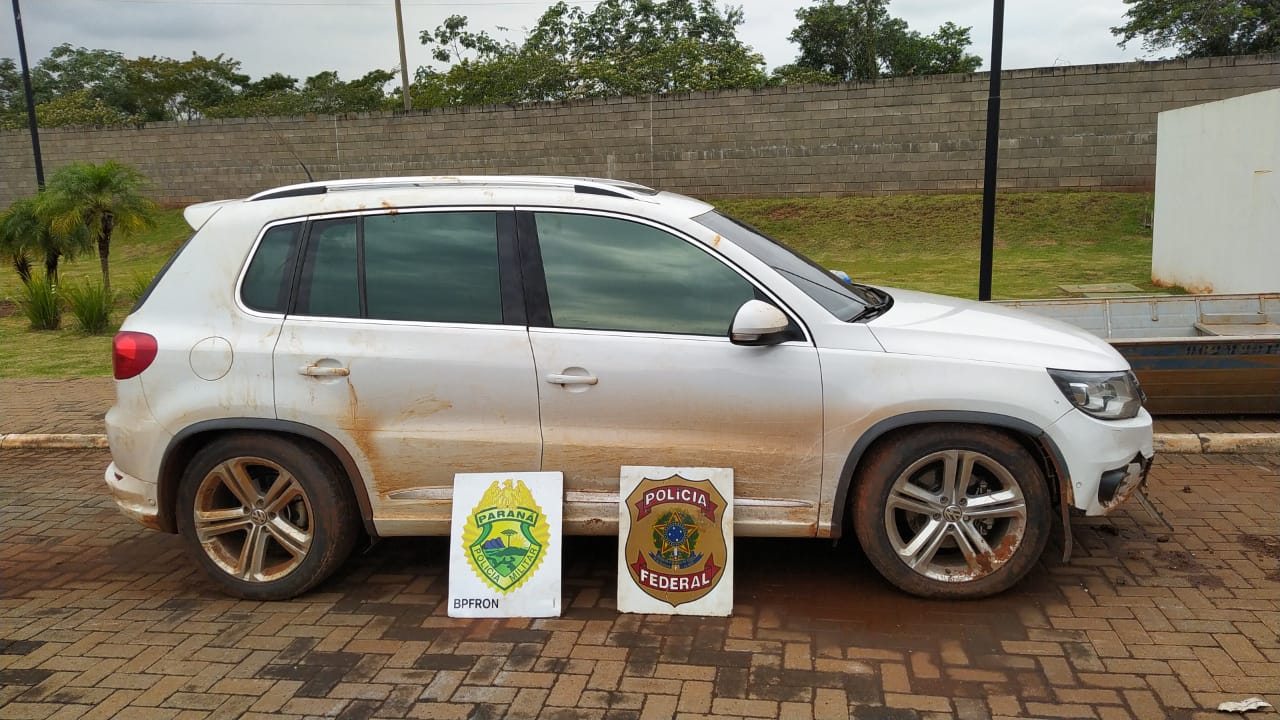 Polícia Federal E Bpfron Apreendem Veículo Carregado Com Cigarros Contrabandeados Em Terra Roxa