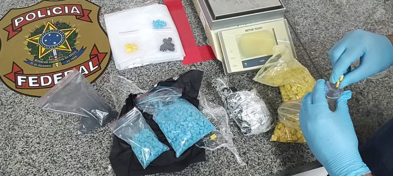 PF apreende mais de 1.000 comprimidos de ecstasy enviados via postal ...