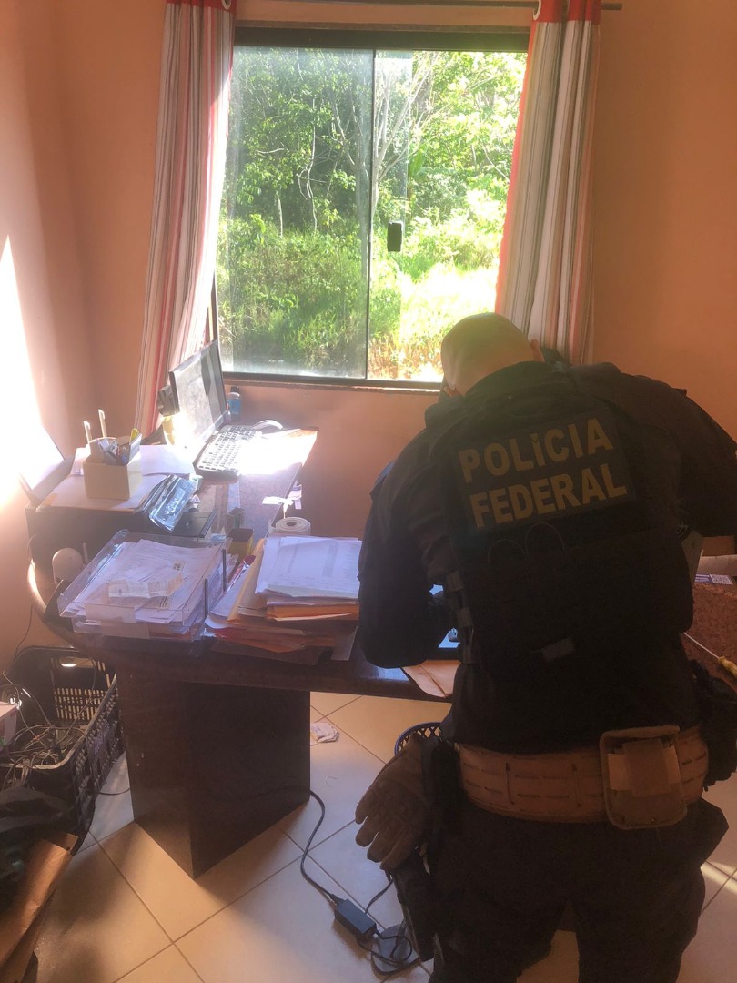 Pf Combate Fraudes Em Licitações Para Transporte Escolar — Polícia Federal 5966