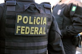 Foram cumpridos dois mandados de busca e apreensão, expedidos pela 2ª Vara Federal de Governador Valadares, no mesmo município