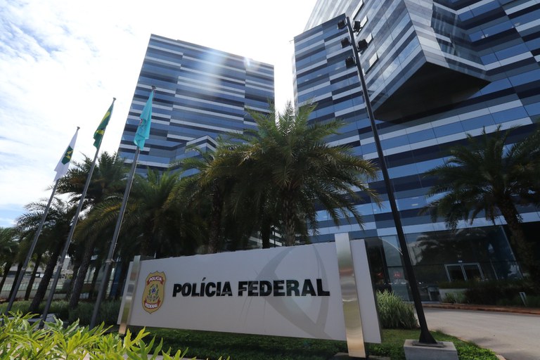 Polícia Federal cumpre mandados judiciais, expedidos pelo STF, por obstrução à justiça