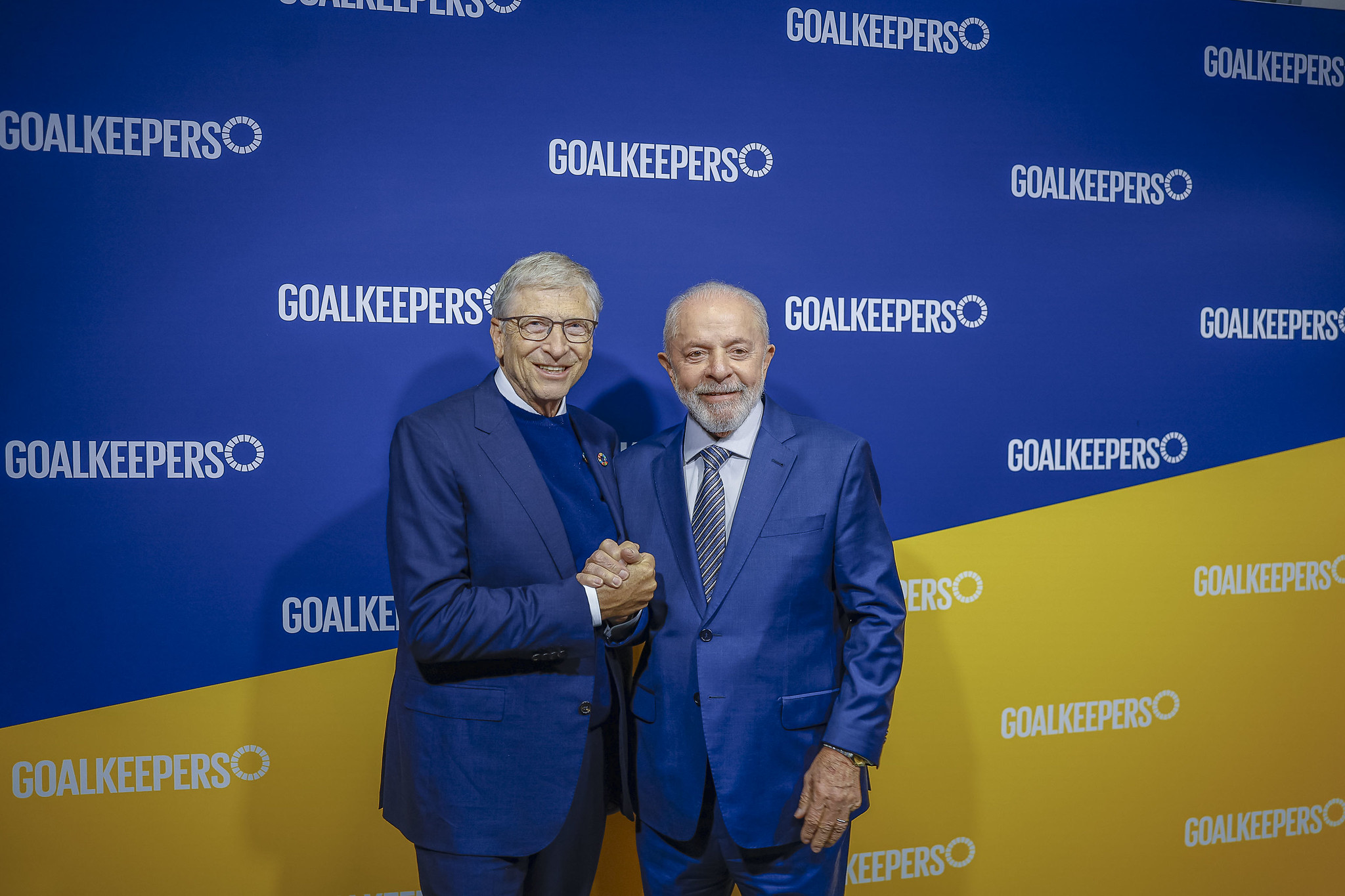 Chairman of the Bill and Melinda Gates Foundation, Bill Gates and the President of Brazil, Luiz Inácio Lula da Silva, during the annual awards ceremony for the Goalkeepers initiative, organized by the Bill and Melinda Gates Foundation, at Jazz at Lincoln Center. New York - United States.