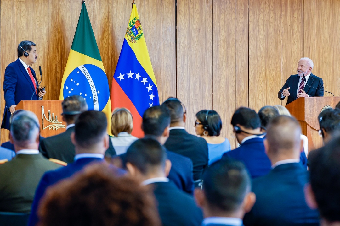 Venezuela's Maduro meets Lula in Brazil as relations improve, Nicolas  Maduro News