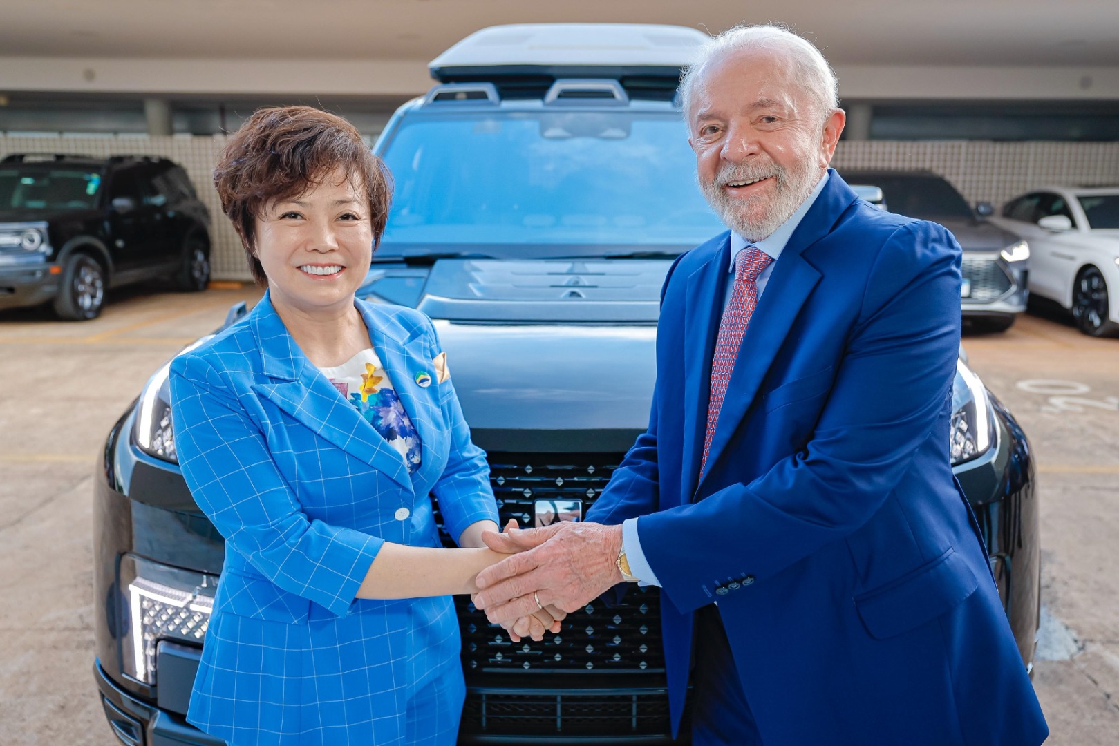 Presidente Lula recebe CEO da BYD nas Américas, Stella Li