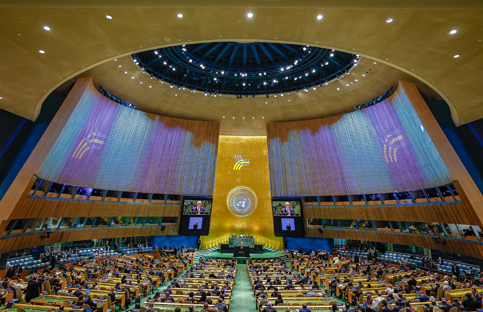 El Presidente de la República, Luiz Inácio Lula da Silva, durante la Sesión Inaugural de la Cumbre del Futuro, en el Salón de la Asamblea General de la Sede de las Naciones Unidas. Nueva York - Estados Unidos.