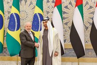 En Abu Dhabi, Lula exalta lazos de amistad con los Emiratos Árabes Unidos