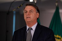 Em pronunciamento na TV, Bolsonaro diz que não há motivo para pânico sobre o coronavírus