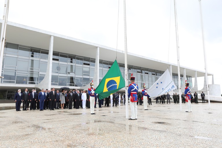 Dia da Bandeira é celebrado no Palácio do Planalto