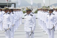 Cerimônia na Escola Naval forma 178 novos Guardas-marinha