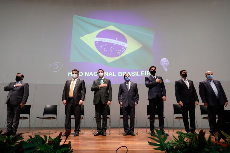 Presidente Jair Bolsonaro participa de abertura do Fórum Nacional de Controle