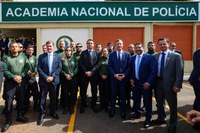 Presidente Jair Bolsonaro participa de encerramento de formação da Polícia Federal