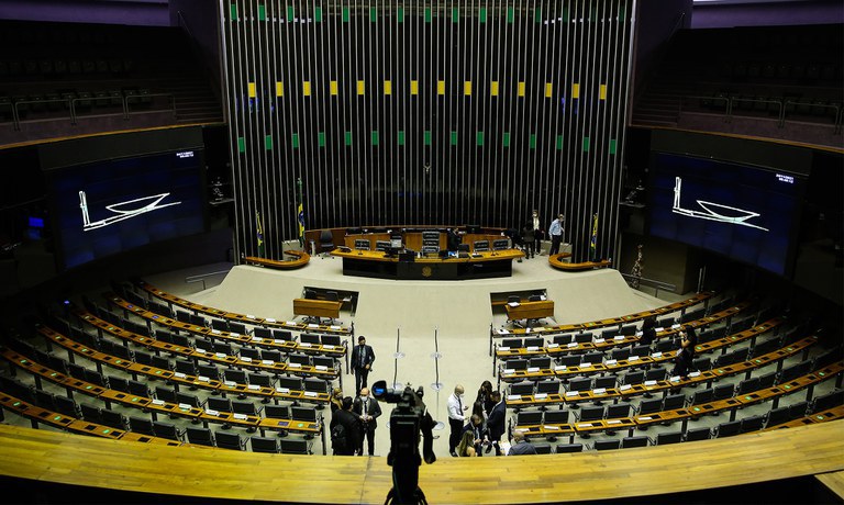 Presidente Jair Bolsonaro sanciona Projeto de Lei que altera a Lei dos Partidos Políticos