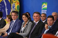 Presidente da República Jair Bolsonaro participa da cerimônia de posse e despedida de nove ministros