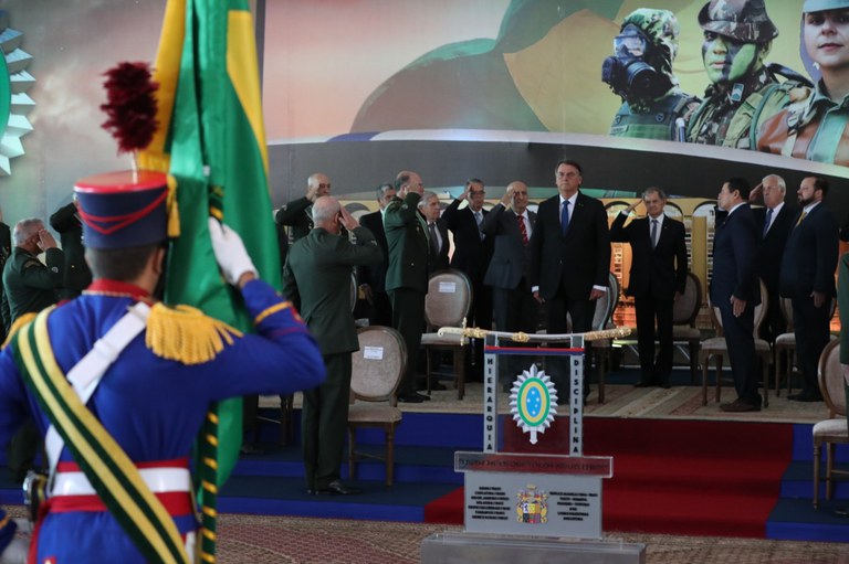Presidente da República, Jair Bolsonaro, participa de solenidade de promoção de Oficiais-Generais do Exército