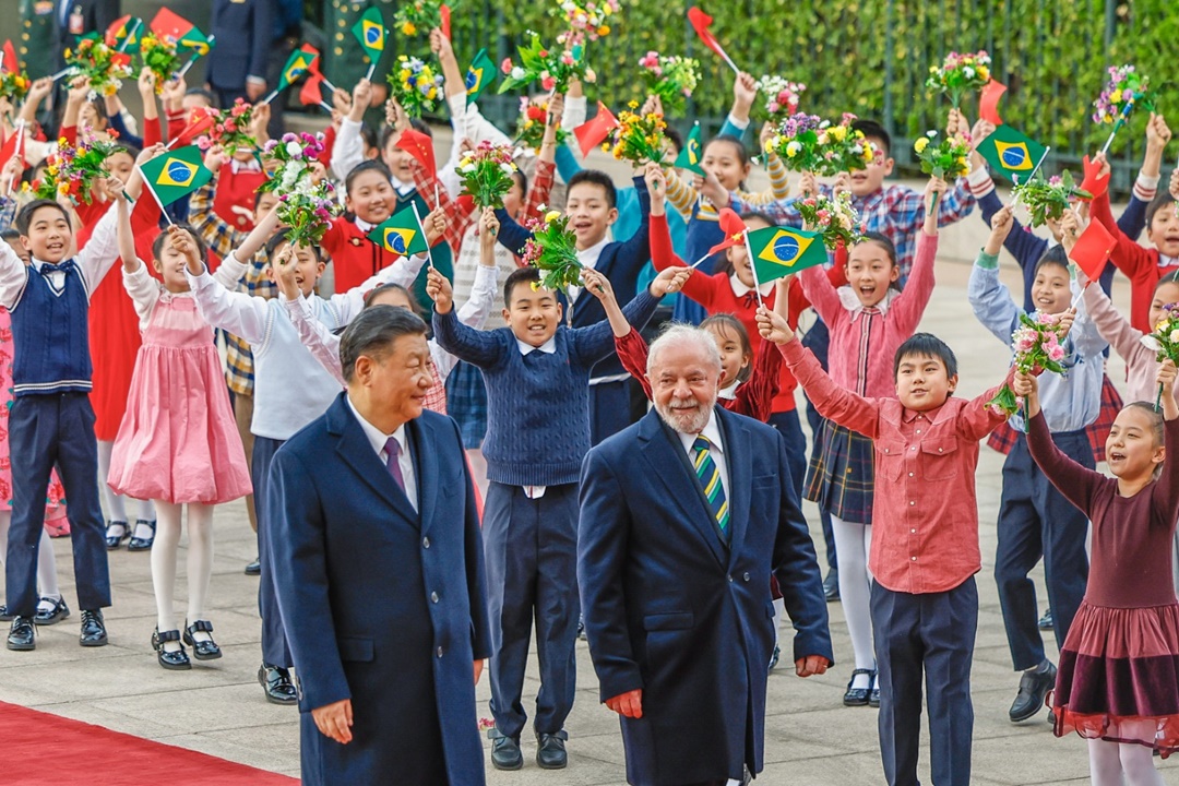 Lula, na China, prega união de países em desenvolvimento