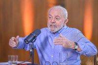 “Nós vamos voltar a fazer esse país ser o país do presente”, afirma Lula