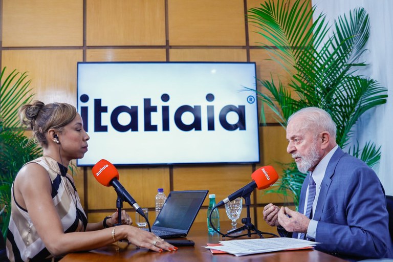 Lula entrevista Itatiaia.jpg