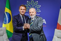 Lula e presidente francês, Emmanuel Macron, reforçam entendimento sobre combate ao garimpo ilegal