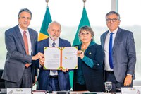 Presidente Lula sanciona lei que incentiva desenvolvimento e aprendizagem de crianças entre 0 e 3 anos